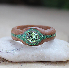 Prstene - Dřevěný prsten s křišťálem Swarovski a tygřím okem - 14403277_