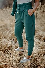 Nohavice - Dámske tepláky s vysokým pásom - smaragdová - 14401519_