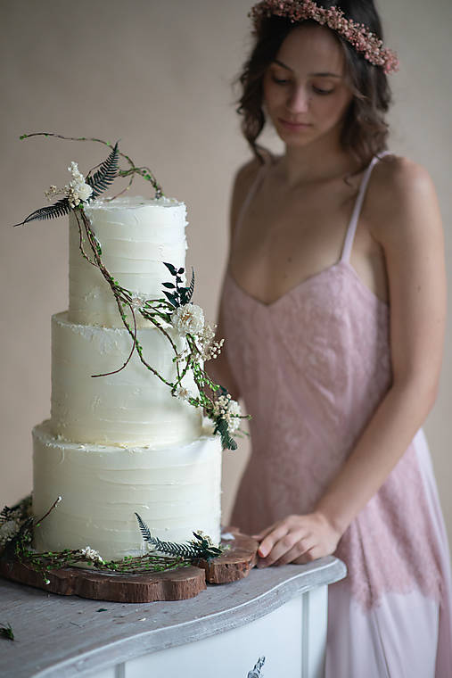 Ozdoba na svadobnú tortu "ráno na čistinke"