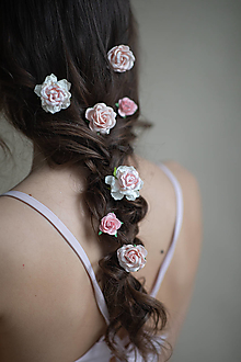 Ozdoby do vlasov - Kvetinové vlásenky "závoj z ružových ruží" - 14401984_
