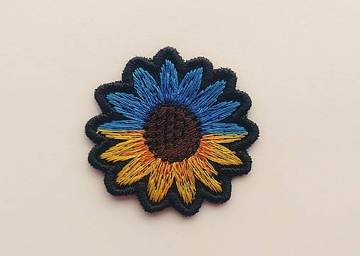 Papier - Nažehľovačky pre Ukrajinu (Slnečnica 1 - čierna) - 14402476_