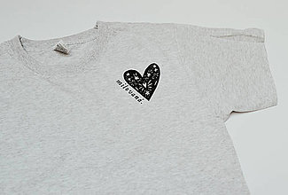 Topy, tričká, tielka - Sivé tričko „MILOVANÁ“ - 14404722_