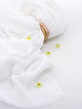 Šatky - Jemná pôvabná dámska ľanová šatka bielej farby "Ivory" - 14409427_