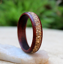 Prstene - Unisex prsteň z dreva Jatoba a kameňov Regalitu - 14414306_