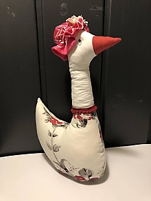 Dekorácie - Dekoratívna labuť s čepčekom - 14422590_