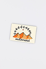 Magnetky - Drevená magnetka „MILOVANÁ“ - 14420883_