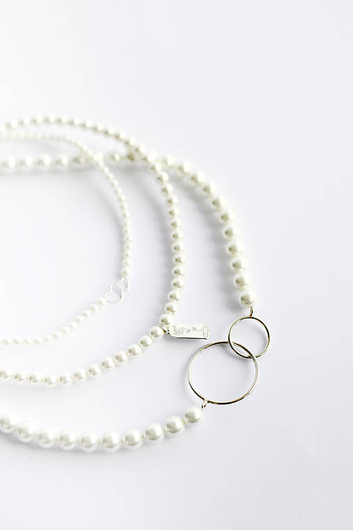 minimalistický shell perlový náhrdelník - double karma