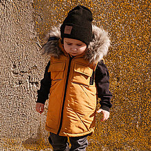 Detské oblečenie - Detská vesta s odjímateľnou kožušinkou - ochre zamatový efekt - 14430466_