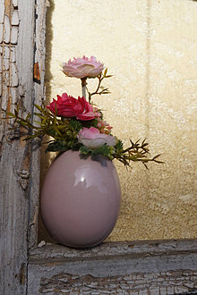 Dekorácie - Aranžmán v ružovom vajíčku - 14435836_