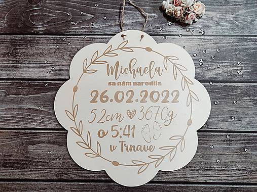 Dekorácie - Drevená tabuľka pre babätko "kvet" - 14437870_