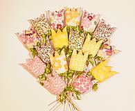 Dekorácie - Tulipány - mix v žlto ružovom/prevedení, zápich (žlto/oranžové kvety na bielom) - 14438887_