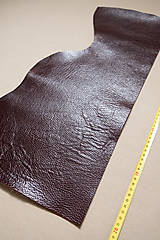 Suroviny - Zbytková koža tmavohnedá lesklá so štruktúrou 2–2,5 mm (kus č. 4) - 14444111_