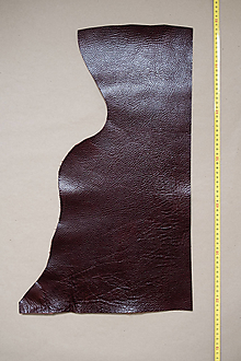 Suroviny - Zbytková koža tmavohnedá lesklá so štruktúrou 2–2,5 mm (kus č. 4) - 14444110_