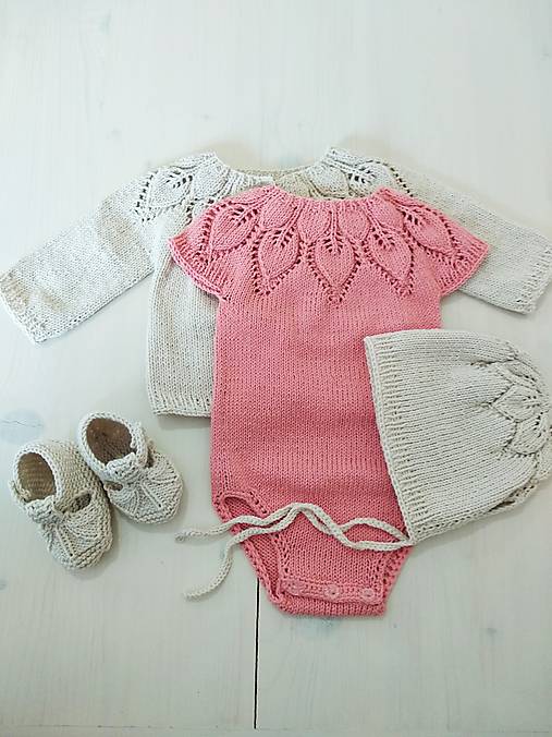 Detské oblečenie - Body s lístočkovým vzorom - 14443187_