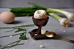 Nádoby - stojan na vajíčko v kovovej glazúre - 14446594_