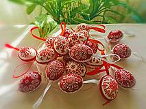 Dekorácie - červené kraslice na zavesenie - 14454585_