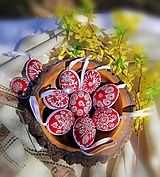 Dekorácie - červené kraslice na zavesenie - 14454587_