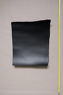 Suroviny - Zbytková hladenica čierna 2-2,5mm (kus č. 10) - 14464215_