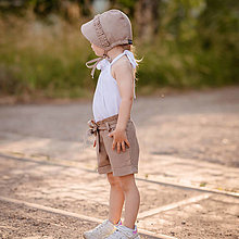 Detské oblečenie - Detské ľanové kraťasy s opaskom - taupe - 14482794_