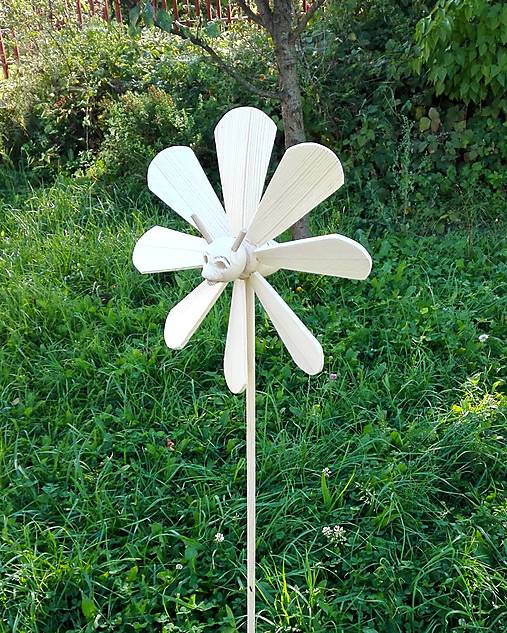 Dekorácie - Záhradná včela- vrtuľka (Včielka, s tyčkou 30cm) - 14485205_