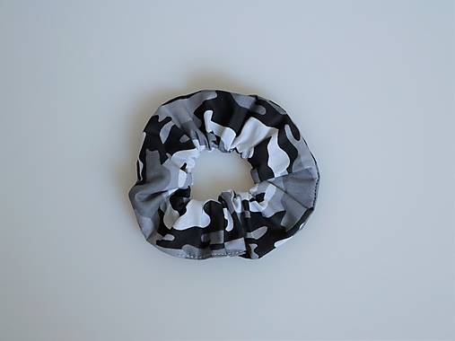 Scrunchies gumička maskáč šedý menší vzor