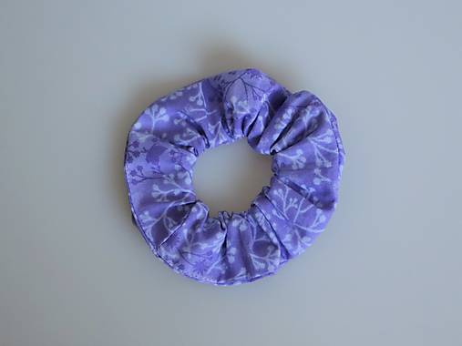 Scrunchies gumička fialový koral