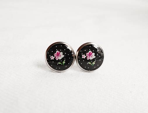 Náušnice - Živicové náušnice 1 cm - Kvietky čierne (chirur.oceľ)  - 14501863_