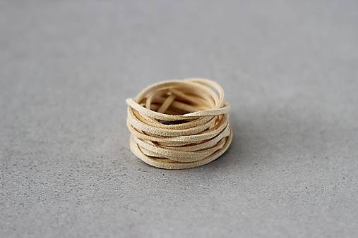 Náhrdelníky - Soutache šujtášový náhrdelník Island  (Béžová koža) - 14502991_