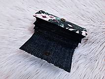 Peňaženky - Peňaženka staroružové ruže na čiernom ekokoža - 14504659_