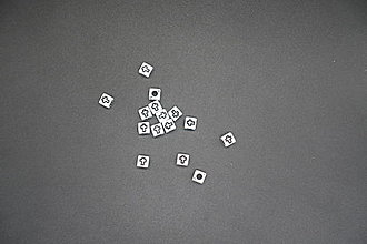 Korálky - Akrylová kocka s krížikom I. 6x6 (Biela) - 14514170_