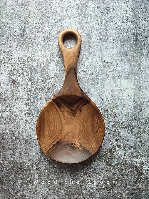 Vareškový lopár HORY z orecha