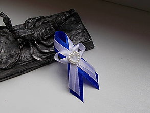 Svadobné pierka - svadobné pierka v kráľovskej modrej (cca 7 cm) - 14518643_