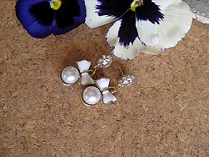 Náušnice - Elegantné náušničky perly s mašličkami, č. (biele, č. 3532) - 14518425_
