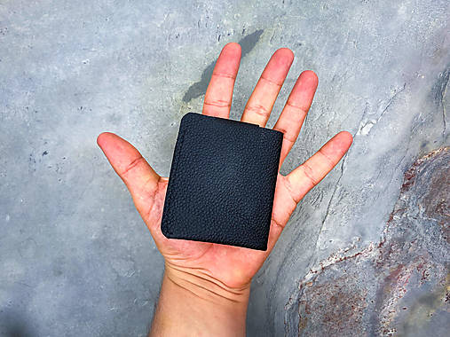 Kožená mini peňaženka na karty Theia (Čierna - grain)