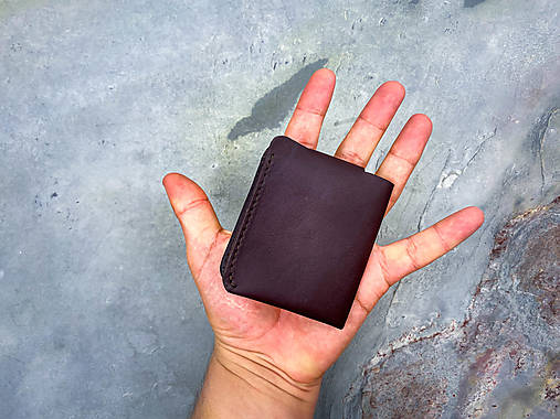 Kožená mini peňaženka na karty Theia (Hnedá - bordová)