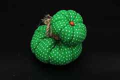 Dekorácie - Tekvičky dekoračné - "zelená a bodka" - 14528318_