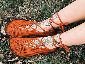 Ponožky, pančuchy, obuv - Háčkované barefoot Zaježky oranžové - 14527419_