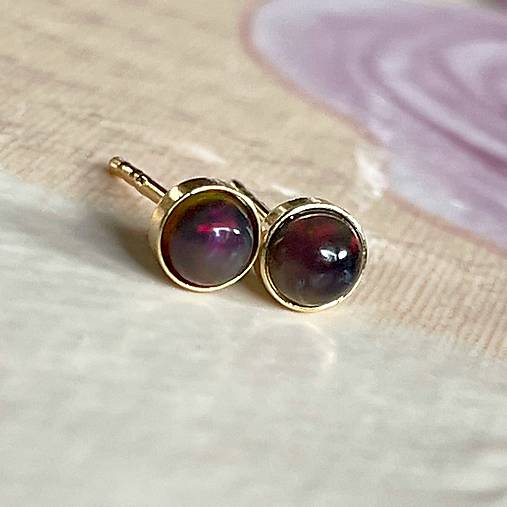 Natural Black Opal Ag925 Gold Plated Earrings / Strieborné pozlátené napichovačky s čiernym opálom