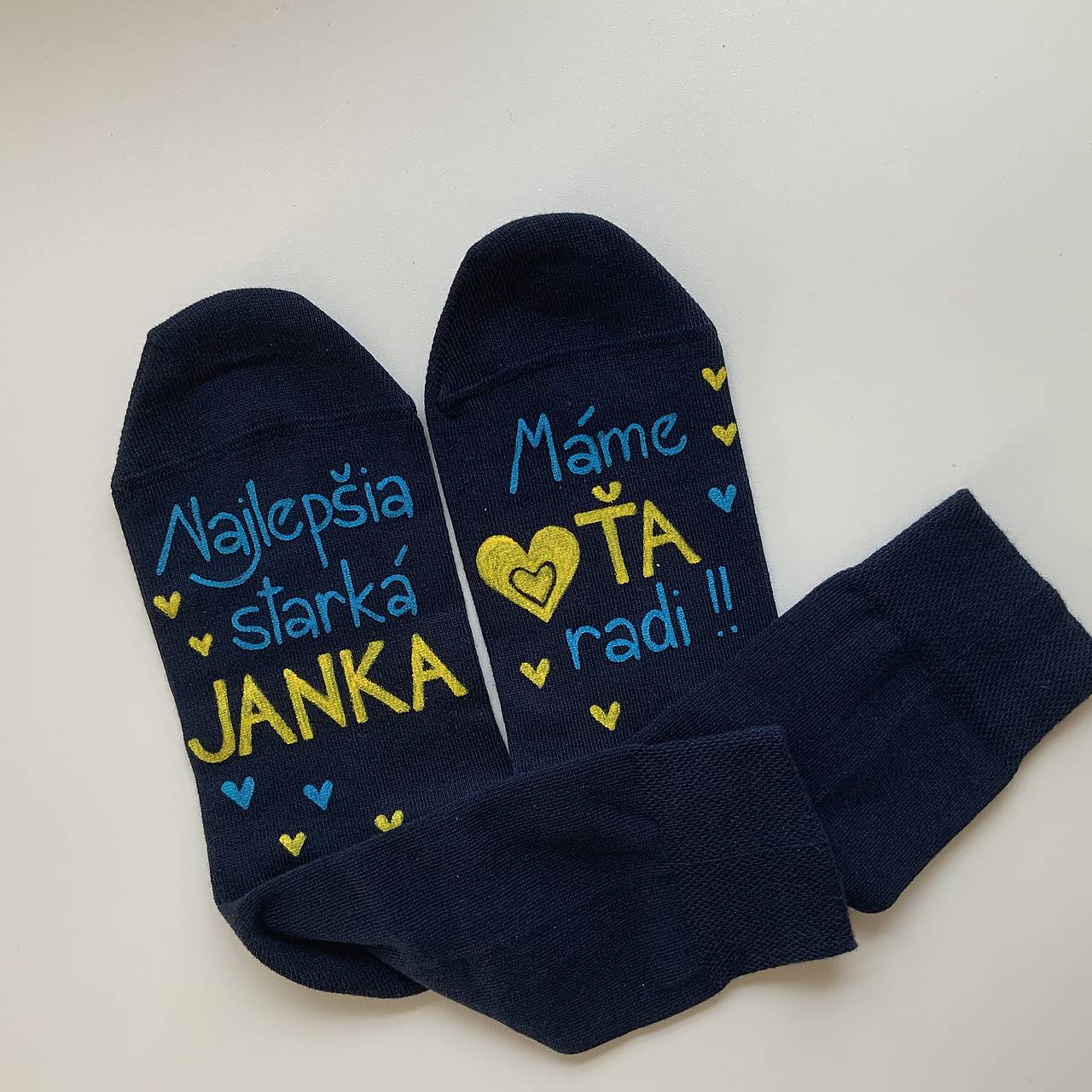 Maľované ponožky pre babku s nápisom: Najlepšia starká Janka/ Máme Ťa radi (skladom 35-38)
