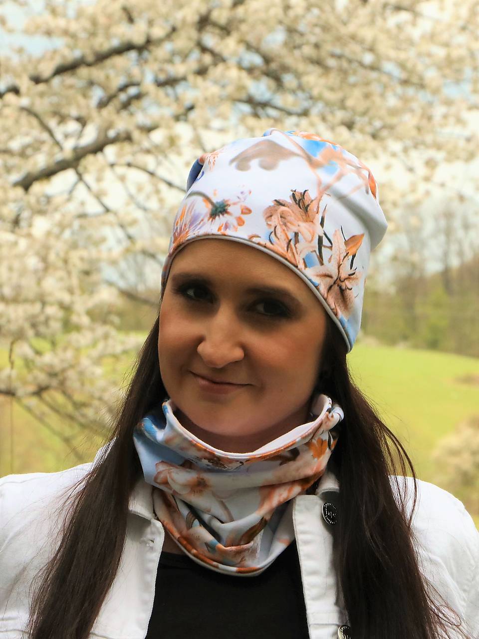 Lilium úpletová čiapka, nákrčník alebo set (Nákrčník)