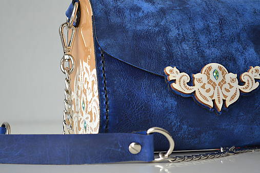 Drevená folk kabelka kožená čipka Odzuzičky (Modrá s popruhom)