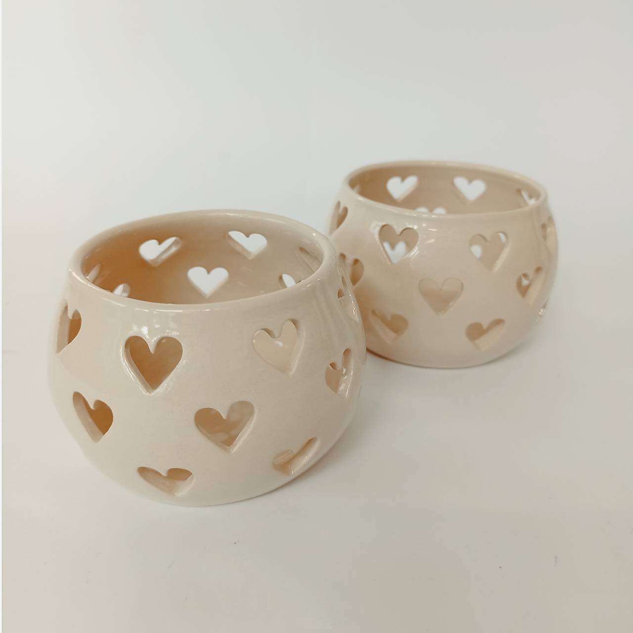 Svietnik srdiečko biely