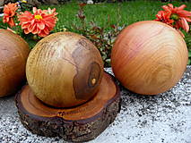 Dekorácie - guľa z orechového dreva... - 14563814_