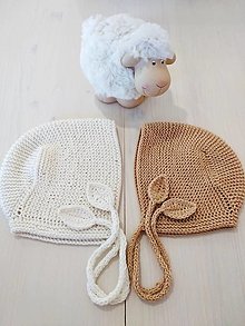 Detské čiapky - Ručne pletený bonnet s lístkom - 14564584_