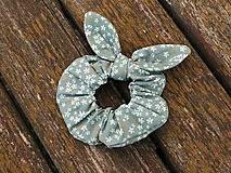 Ozdoby do vlasov - Scrunchies ušatá gumička kvietky mint - 14566749_