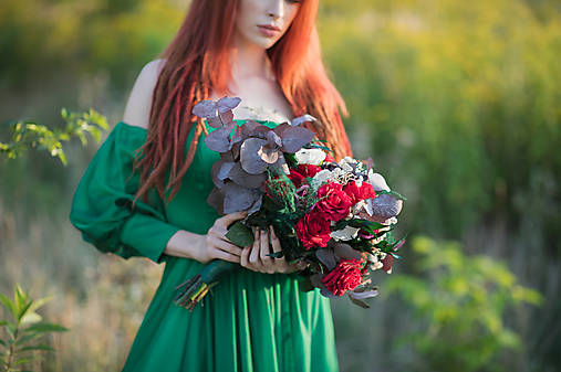 Svadobná kytica "spomienky z lupeňov ruží"