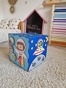 Hračky - Montessori (activity) kocka Vesmír - 14567162_