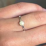 Prstene - Simple Freshwater Pearl AG925 Ring / Jemný strieborný prsteň s perlou - 14567762_