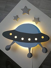 Svietidlá - Detská drevená lampa Ufo - 14568235_