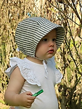 Detské čiapky - Letný detský ľanový čepiec pásik šedý - 14572327_